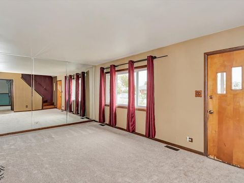 Tiny photo for 7948 Merrimac Avenue, Burbank, IL 60459 (MLS # 12525958)