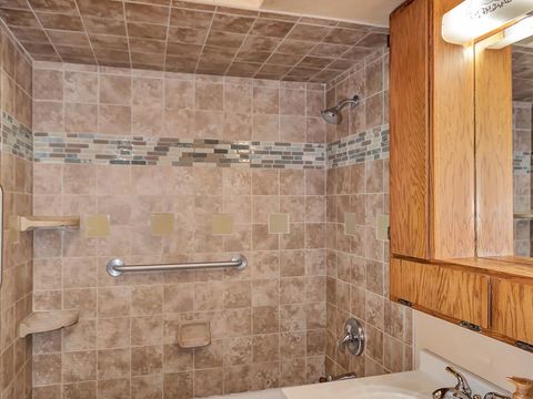 Tiny photo for 7948 Merrimac Avenue, Burbank, IL 60459 (MLS # 12525958)