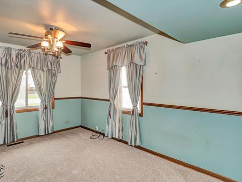 Tiny photo for 7948 Merrimac Avenue, Burbank, IL 60459 (MLS # 12525958)