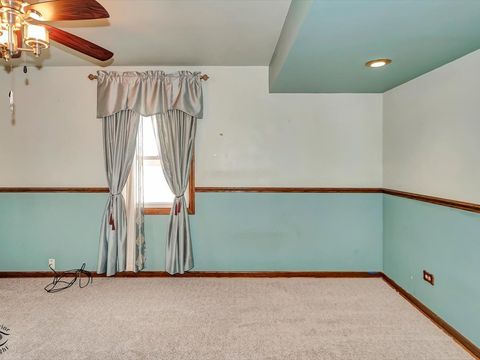 Tiny photo for 7948 Merrimac Avenue, Burbank, IL 60459 (MLS # 12525958)