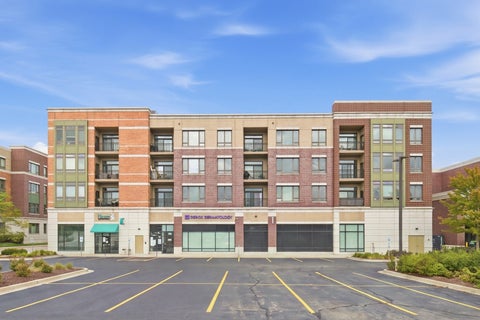 Tiny photo for 801 Village Center Drive #202, Burr Ridge, IL 60527 (MLS # 12763574)