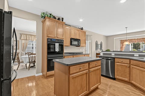 Tiny photo for 211 Honors Drive, Shorewood, IL 60404 (MLS # 12740268)