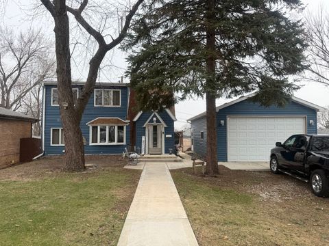 Photo of 8728 S ROCKWELL Avenue, Evergreen Park, IL 60805 (MLS # 12582731)