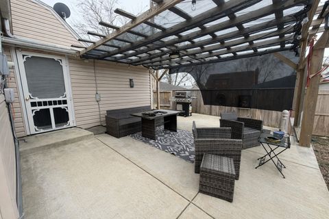 Tiny photo for 8728 S ROCKWELL Avenue, Evergreen Park, IL 60805 (MLS # 12582731)