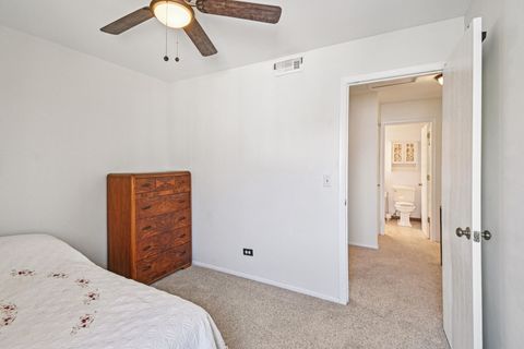 Tiny photo for 2466 BRUNSWICK Circle #D, Woodridge, IL 60517 (MLS # 12607707)