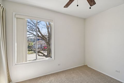 Tiny photo for 2466 BRUNSWICK Circle #D, Woodridge, IL 60517 (MLS # 12607707)