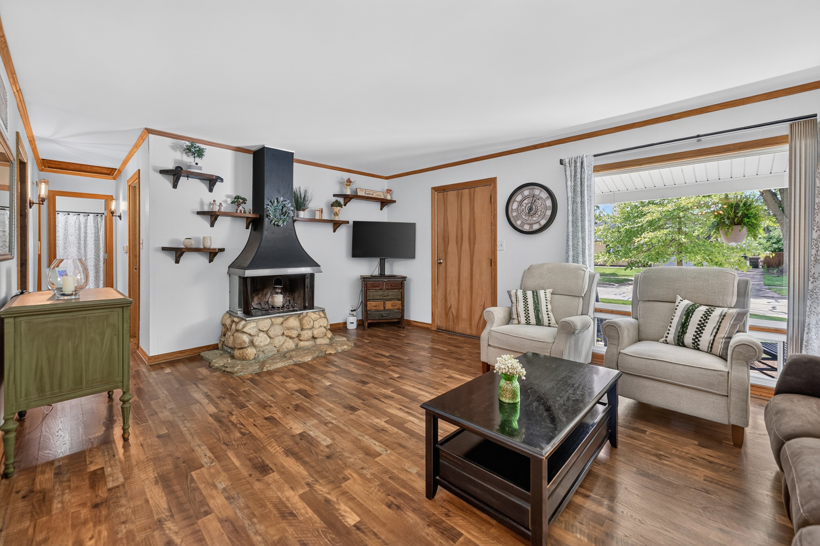 1009 Stratford Circle