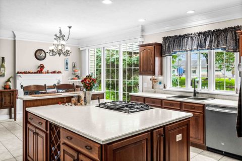 Tiny photo for 3 Strawberry Road, Bloomington, IL 61704 (MLS # 12492772)