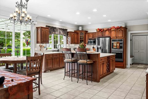 Tiny photo for 3 Strawberry Road, Bloomington, IL 61704 (MLS # 12492772)