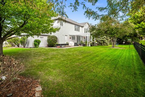 Tiny photo for 3 Strawberry Road, Bloomington, IL 61704 (MLS # 12492772)