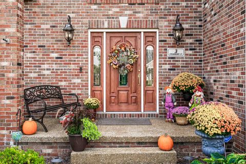 Tiny photo for 3 Strawberry Road, Bloomington, IL 61704 (MLS # 12492772)