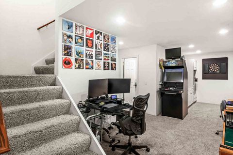 Tiny photo for 3 Strawberry Road, Bloomington, IL 61704 (MLS # 12492772)