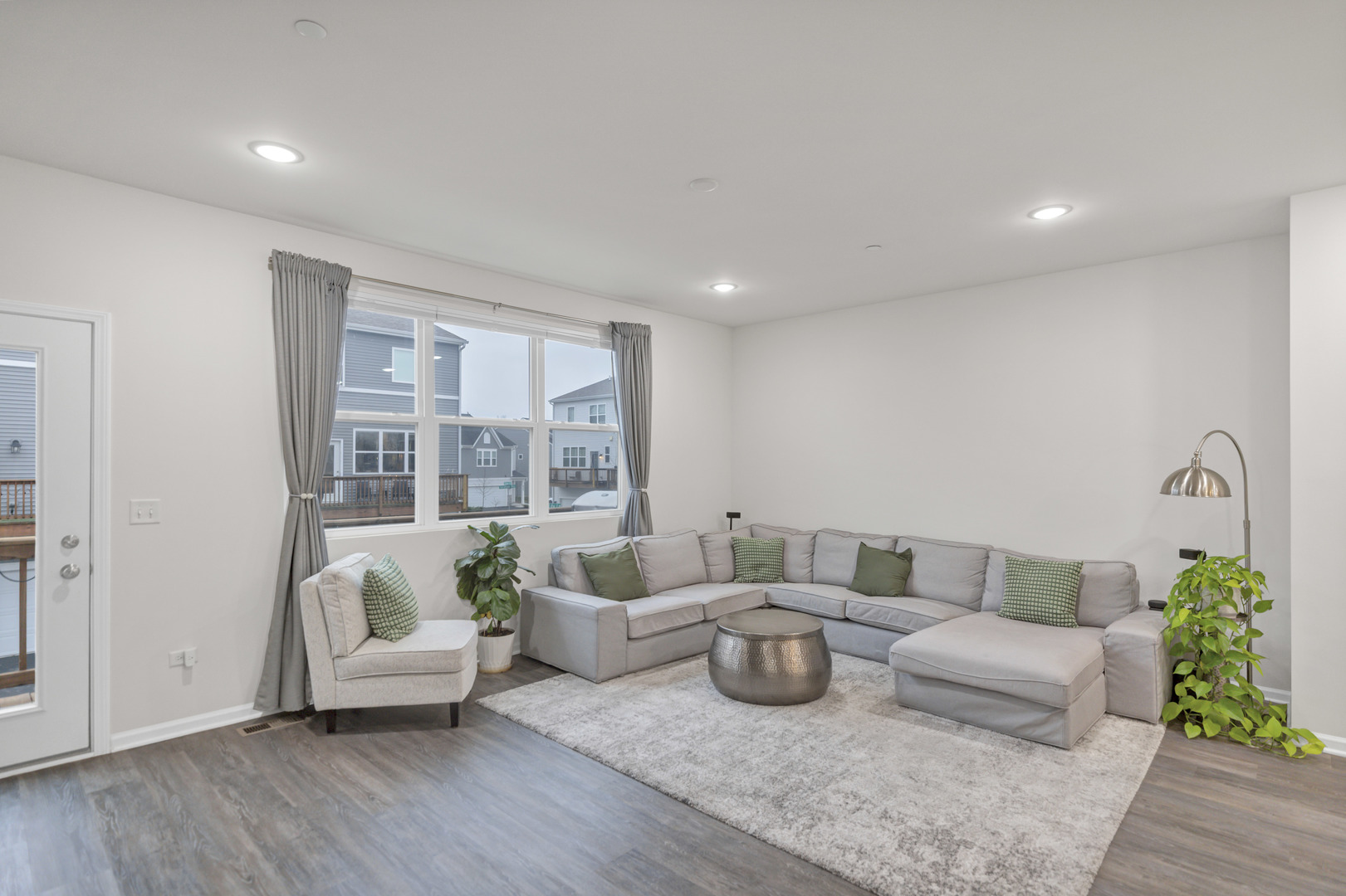 2720 Lily Lane