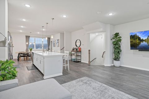 Tiny photo for 2720 Lily Lane, Rolling Meadows, IL 60008 (MLS # 12607354)