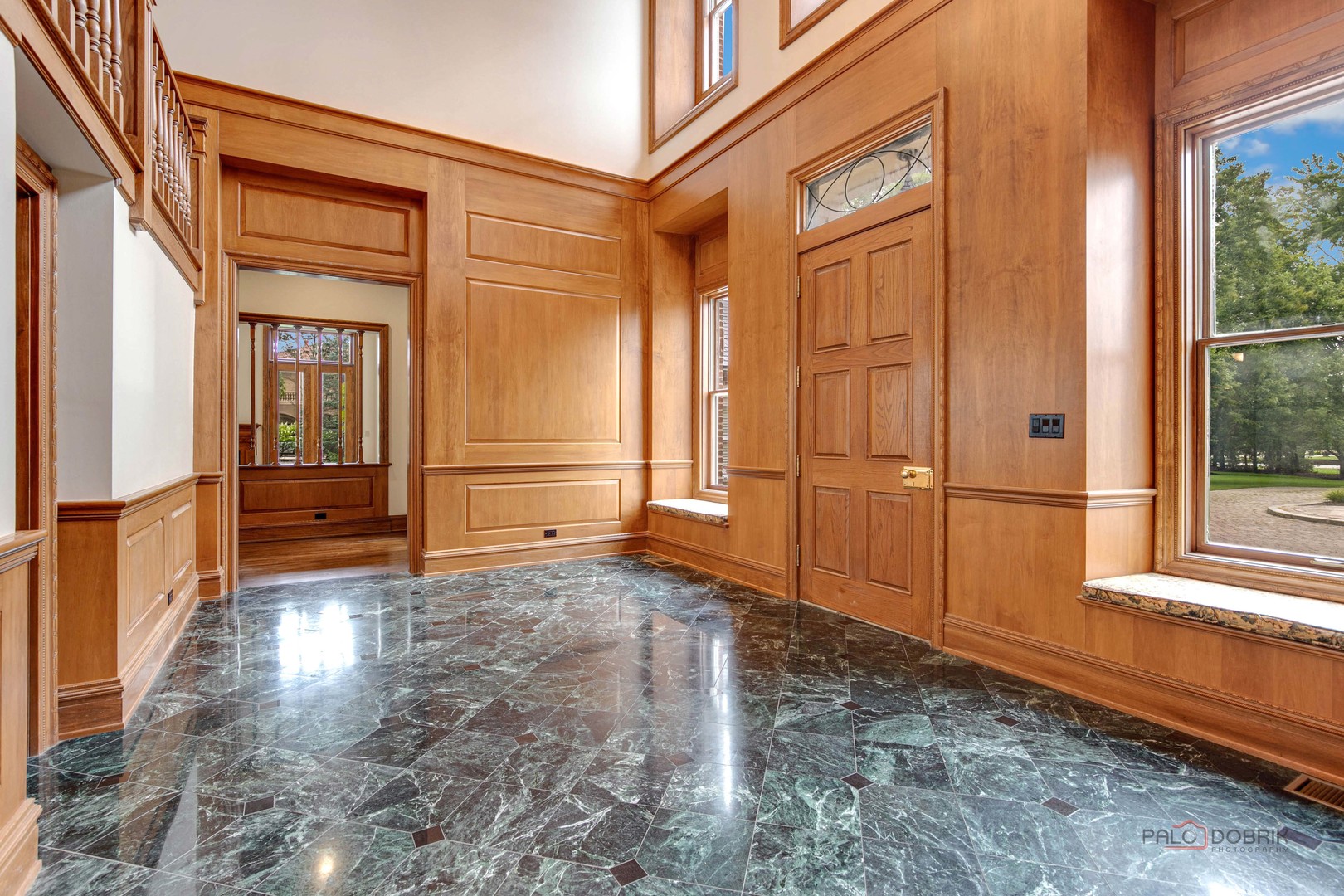 5 Broadleys Court