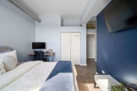 Tiny photo for 3944 N CLAREMONT Avenue #408, Chicago, IL 60618 (MLS # 12595063)