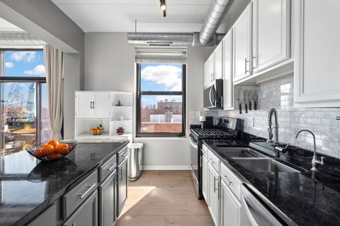 Tiny photo for 3944 N CLAREMONT Avenue #408, Chicago, IL 60618 (MLS # 12595063)