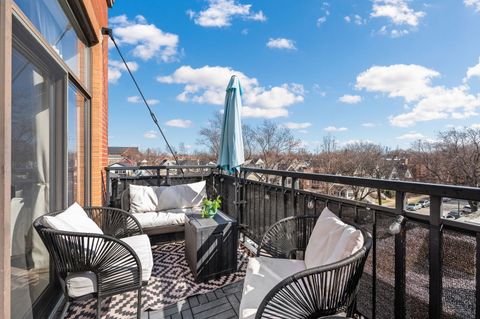 Tiny photo for 3944 N CLAREMONT Avenue #408, Chicago, IL 60618 (MLS # 12595063)
