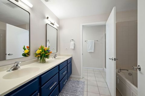 Tiny photo for 3944 N CLAREMONT Avenue #408, Chicago, IL 60618 (MLS # 12595063)