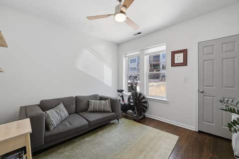 Tiny photo for 1733 W Catalpa Avenue #1, Chicago, IL 60640 (MLS # 12706724)