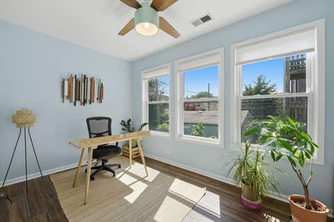 Tiny photo for 1733 W Catalpa Avenue #1, Chicago, IL 60640 (MLS # 12706724)