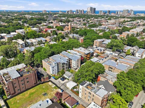 Tiny photo for 1733 W Catalpa Avenue #1, Chicago, IL 60640 (MLS # 12706724)