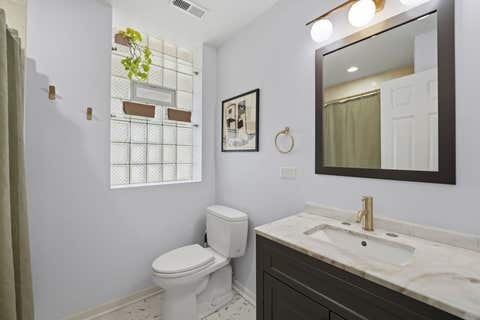 Tiny photo for 1733 W Catalpa Avenue #1, Chicago, IL 60640 (MLS # 12706724)