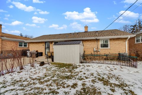 Tiny photo for 7513 W Ainslie Street, Harwood Heights, IL 60706 (MLS # 12542012)