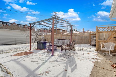 Tiny photo for 7513 W Ainslie Street, Harwood Heights, IL 60706 (MLS # 12542012)