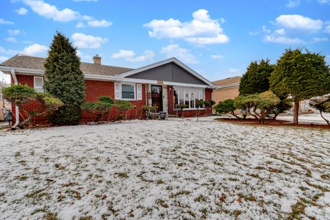 Photo of 7513 W Ainslie Street, Harwood Heights, IL 60706 (MLS # 12542012)