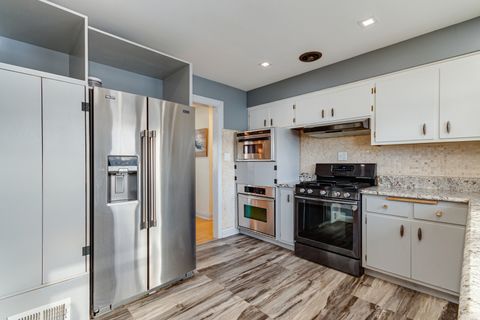 Tiny photo for 7513 W Ainslie Street, Harwood Heights, IL 60706 (MLS # 12542012)