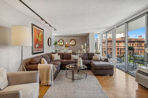 Tiny photo for Chicago, IL 60610 (MLS # 12638641)