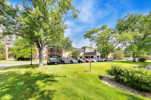 Tiny photo for 1198 Royal Glen Drive #114B, Glen Ellyn, IL 60137 (MLS # 12716628)
