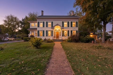 315 W Hurlbut Avenue Belvidere IL 61008