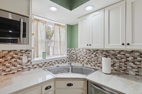 Tiny photo for 315 W Hurlbut Avenue, Belvidere, IL 61008 (MLS # 12496308)