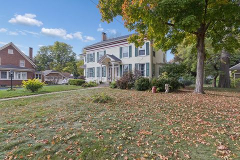 Tiny photo for 315 W Hurlbut Avenue, Belvidere, IL 61008 (MLS # 12496308)
