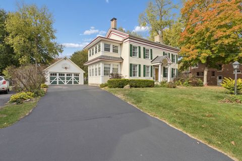 Tiny photo for 315 W Hurlbut Avenue, Belvidere, IL 61008 (MLS # 12496308)