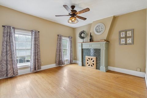 Tiny photo for 315 W Hurlbut Avenue, Belvidere, IL 61008 (MLS # 12496308)