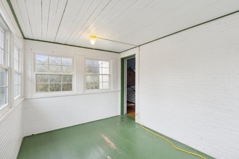 Tiny photo for 315 W Hurlbut Avenue, Belvidere, IL 61008 (MLS # 12496308)