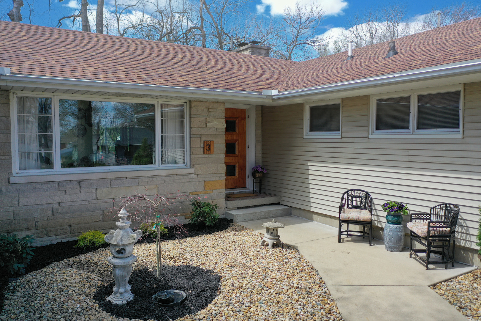 3 Eastmoreland Place