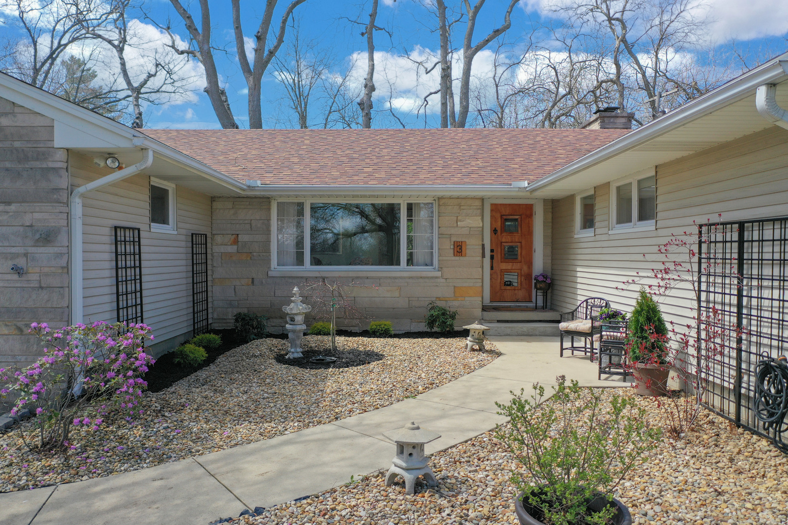 3 Eastmoreland Place