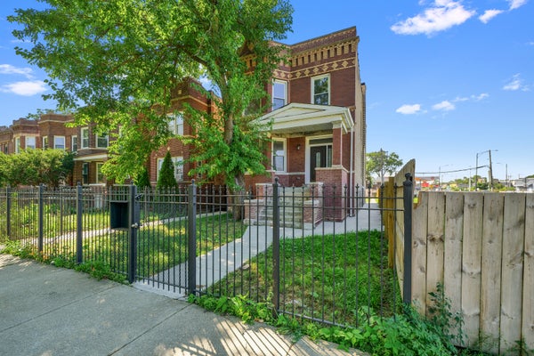 4751 W MONROE ST # 1, CHICAGO, IL 60644 - Image 71c3428b66bfd58e07e09abbecc2e2e5/3917057128