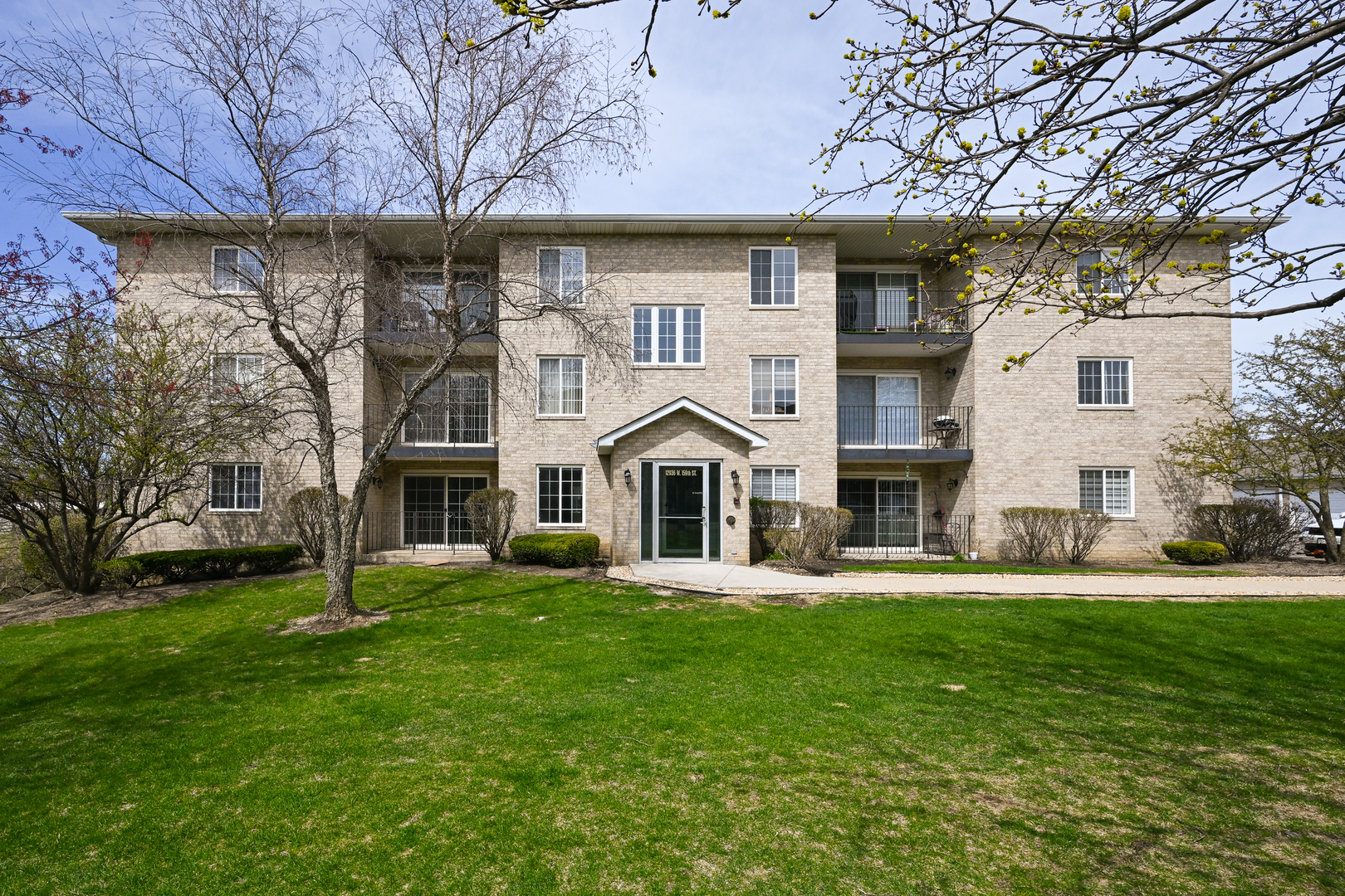 12936 W 159th Street 1