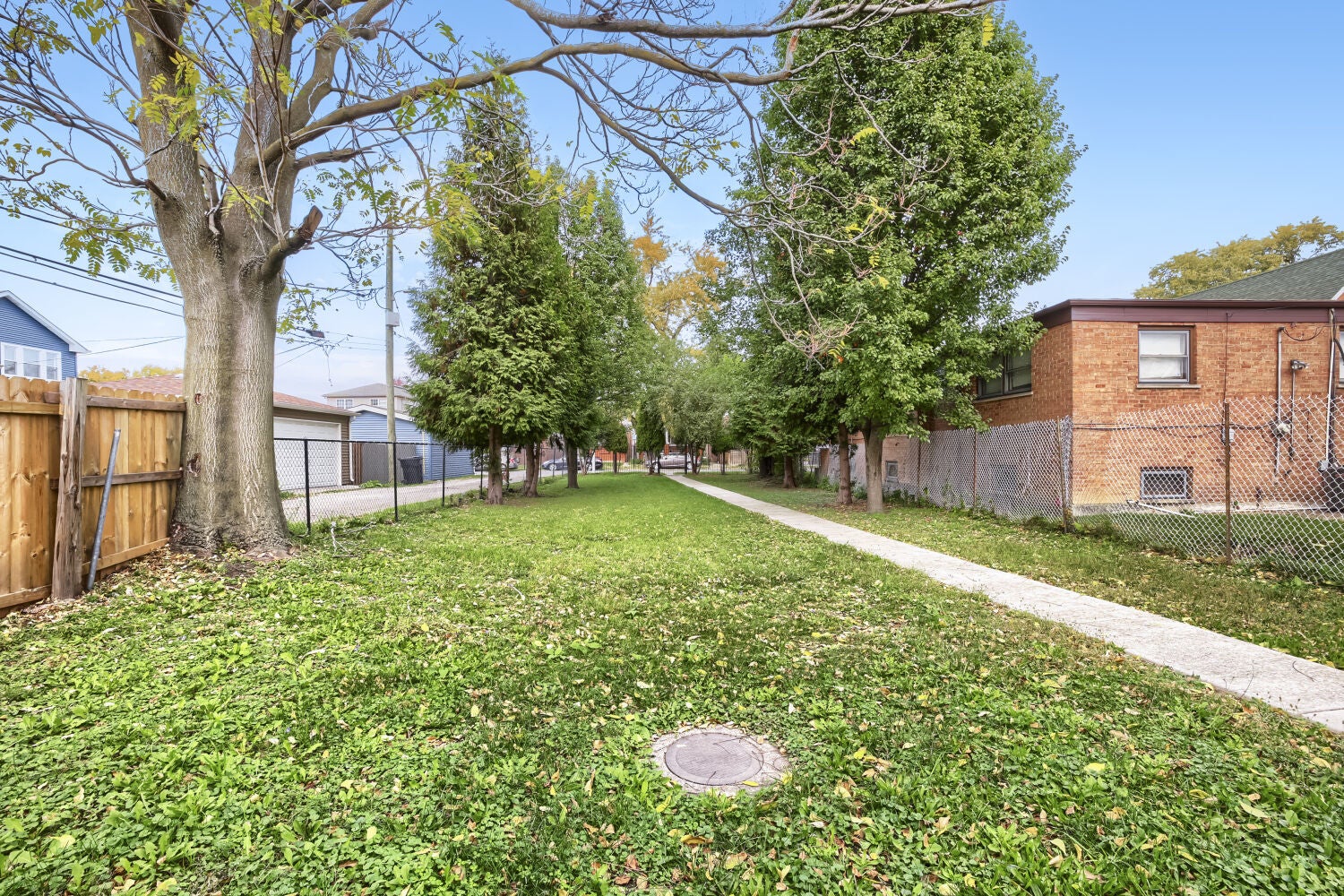 1243 W 98th Street