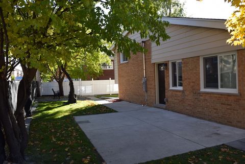 Tiny photo for 9059 N Clifton Avenue, Niles, IL 60714 (MLS # 12510693)