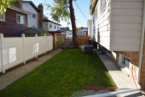 Tiny photo for 9059 N Clifton Avenue, Niles, IL 60714 (MLS # 12510693)