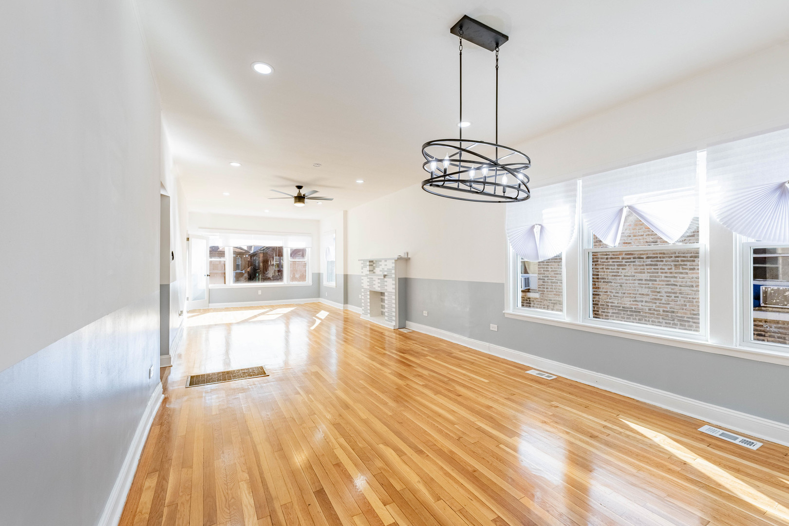 8624 S Throop Street