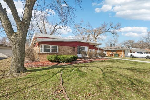 Photo of 926 Braemar Road, Flossmoor, IL 60422 (MLS # 12592672)