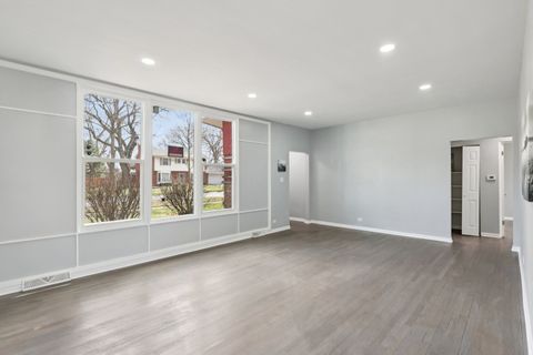 Tiny photo for 926 Braemar Road, Flossmoor, IL 60422 (MLS # 12592672)