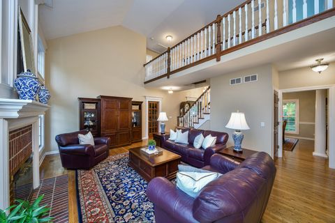 Tiny photo for 26W039 Marion Avenue, Wheaton, IL 60187 (MLS # 12677446)